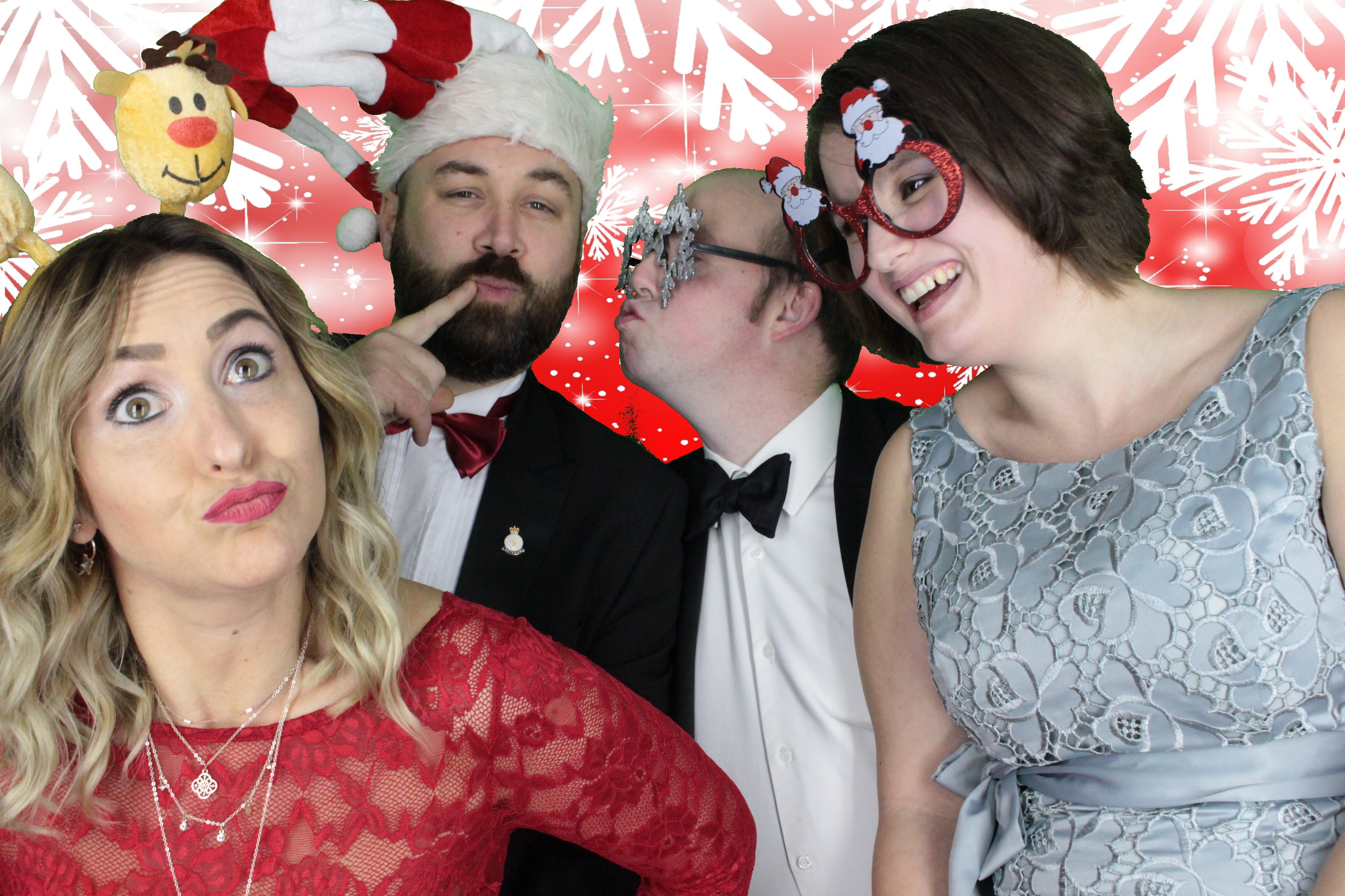 Upavon Officers' Mess Christmas Party | View more photos from the event at gallery.myphotoboothexperience.co.uk/u/MyPhotoBoothExperienceLtd/Upavon-Officers-Mess-Christmas-Party